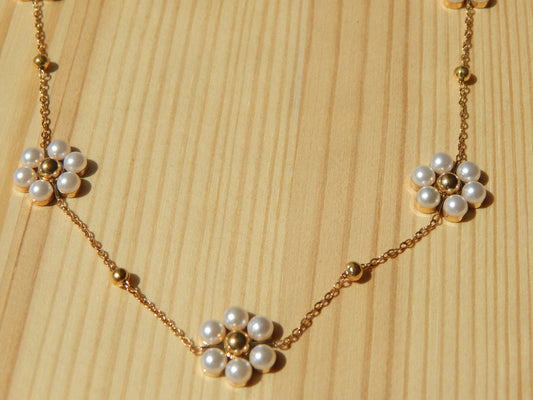 Pearl Flower Necklace